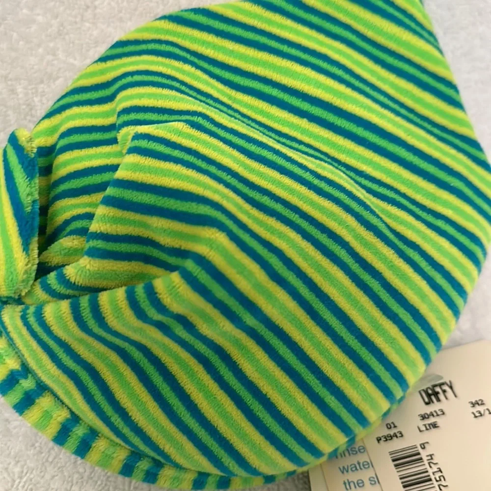 Vintage Swim - Daffy Swimsuit- NWT 🌴🌴🌴🌴